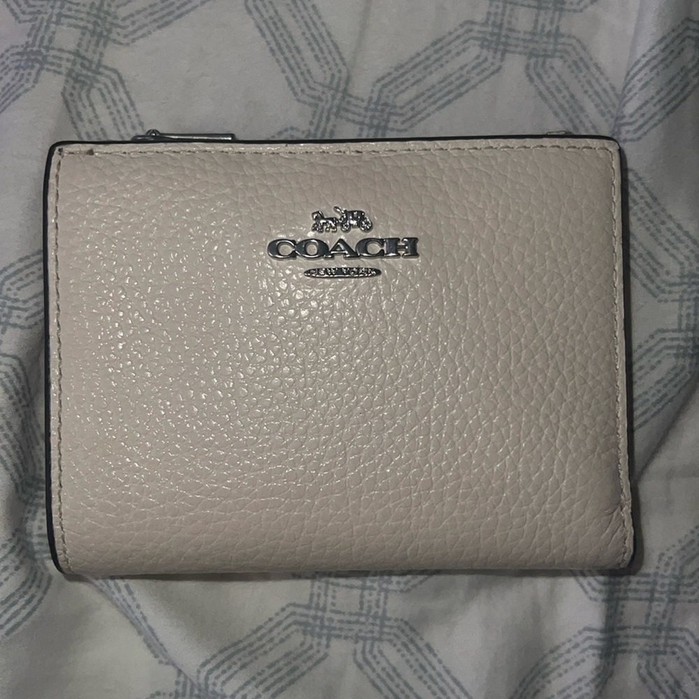 Pre-loved White Coach Wallet